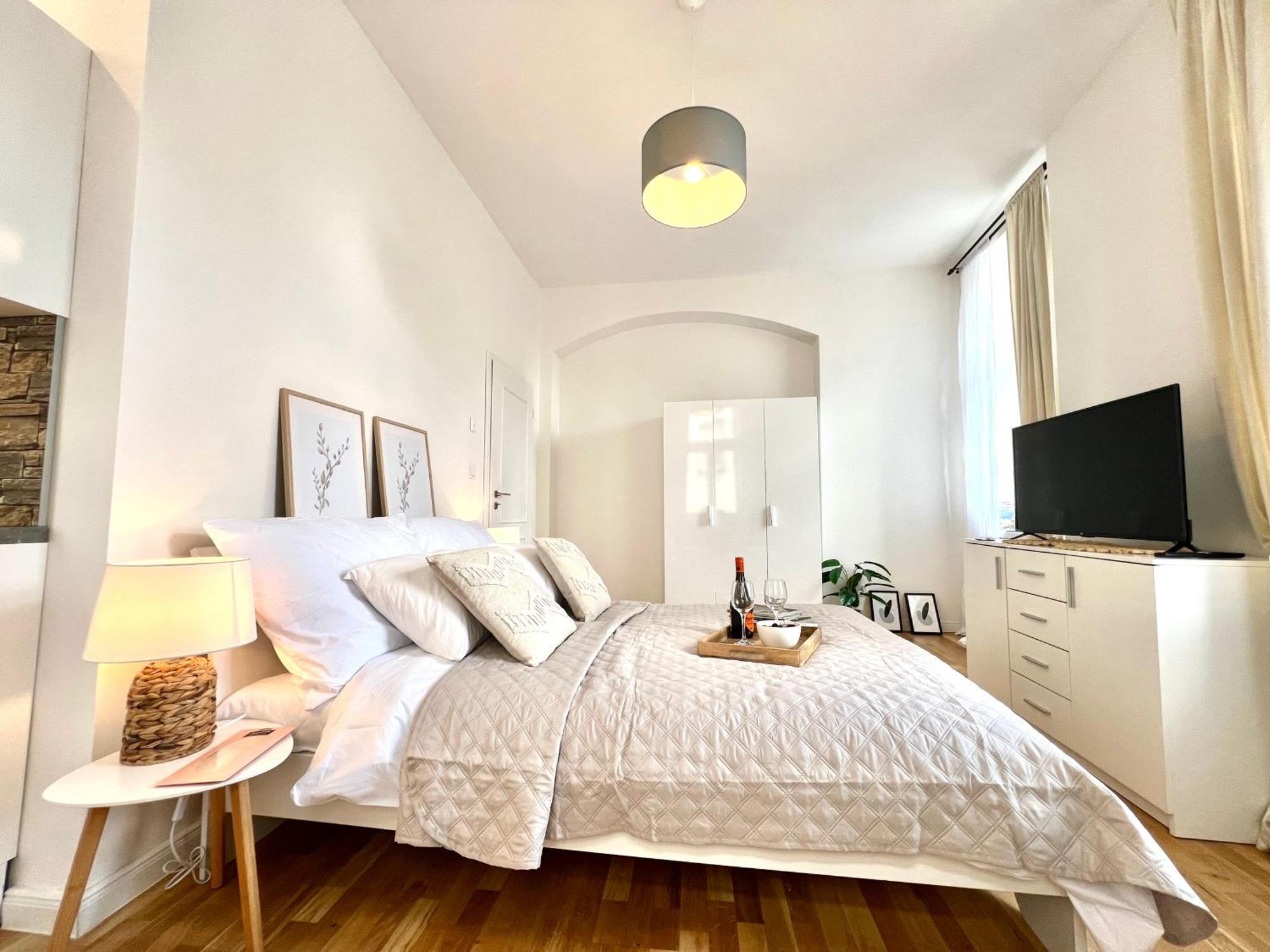 Treetess City Centre Prague Apartments Exterior photo
